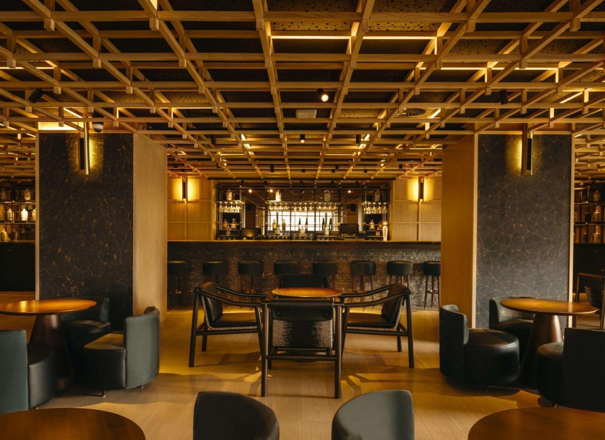 Nobu Hotel Барселона Экстерьер фото The interior of the bar