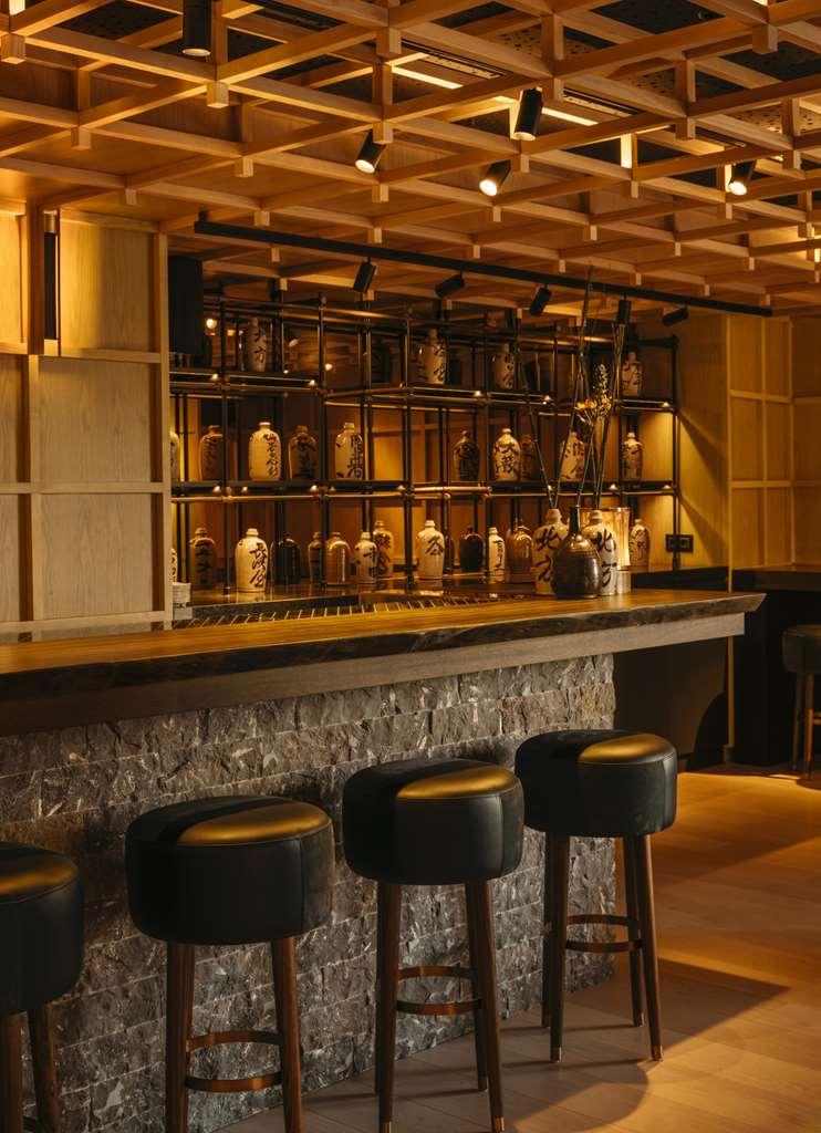 Nobu Hotel Барселона Ресторан фото A sake bar in Tokyo